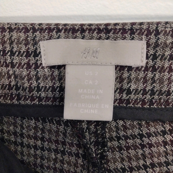 H&M - Houndstooth Ankle Burgundy Pants - Picture 12 of 12